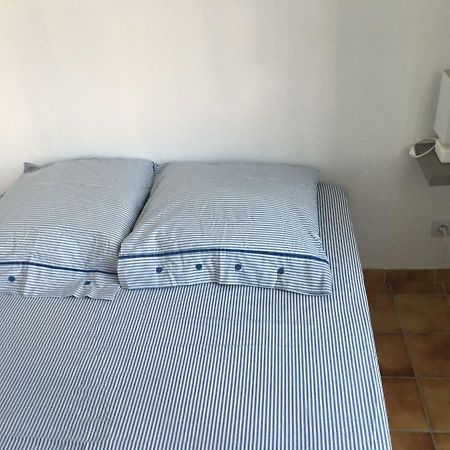 Saint-Pierre-le-Moûtier Charmant T2 Rdc Dans Residence Avec Parc Arbore מראה חיצוני תמונה