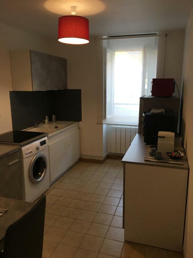 Saint-Pierre-le-Moûtier Charmant T2 Rdc Dans Residence Avec Parc Arbore מראה חיצוני תמונה