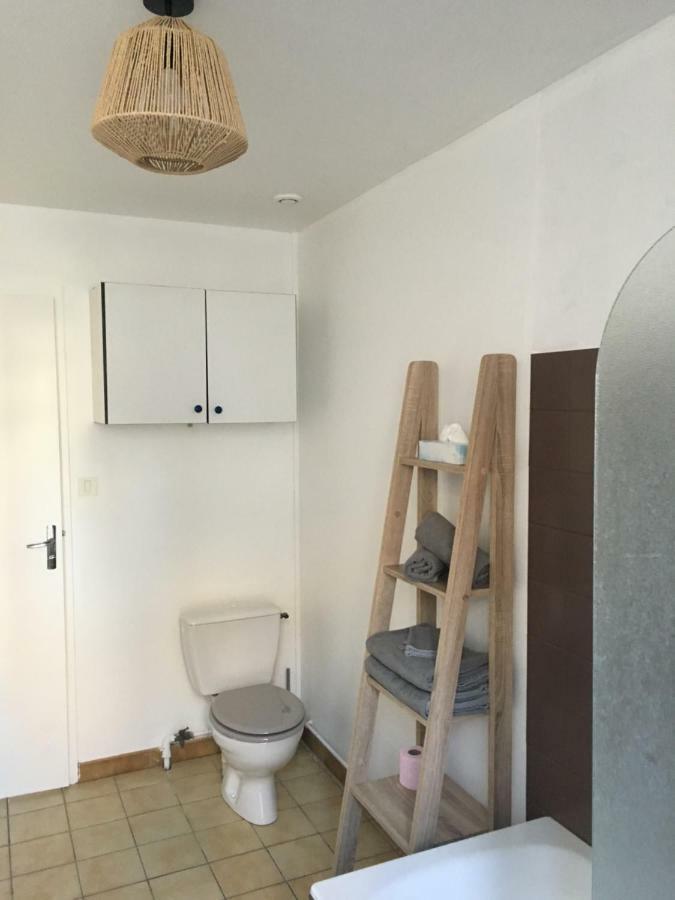 Saint-Pierre-le-Moûtier Charmant T2 Rdc Dans Residence Avec Parc Arbore מראה חיצוני תמונה